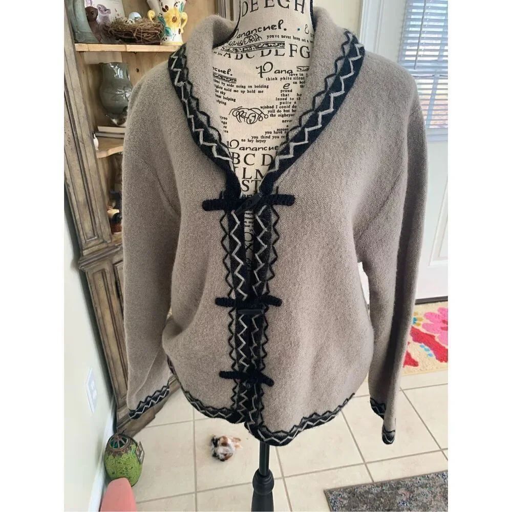 Nordic Design Tan & Black Wool Cardigan